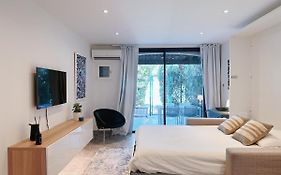 Studio Moderne Dans Le Golfe De Saint-Tropez